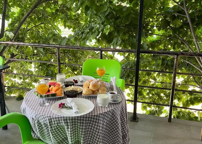 Flowers 게스트하우스